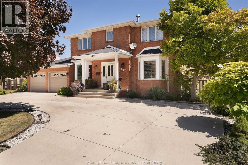 2092 Lesperance, Tecumseh, ON N8N 2N4