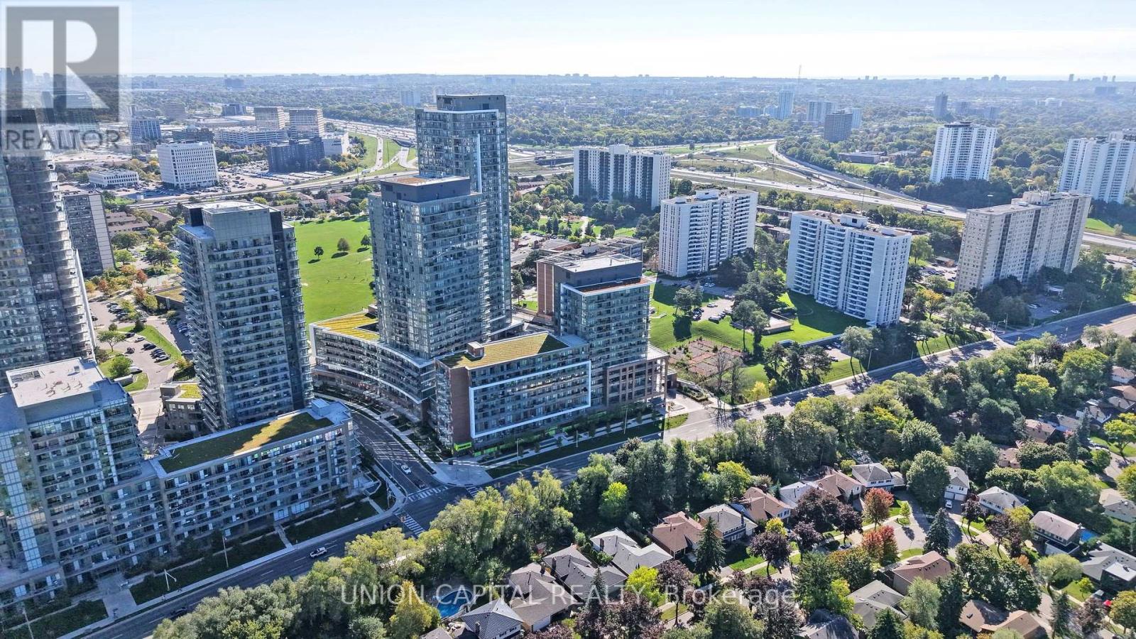 705 36 Forest Manor Rd, Toronto Henry Farm, ON M2J 1M5