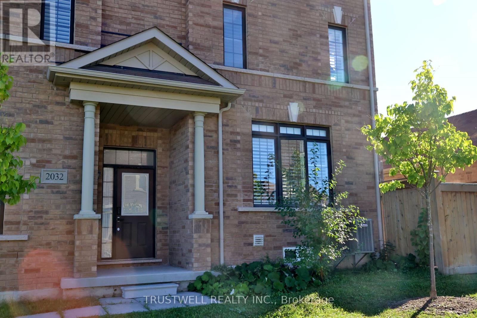 2032 Donald Cousens Pkwy, Markham, ON L6B 1J5