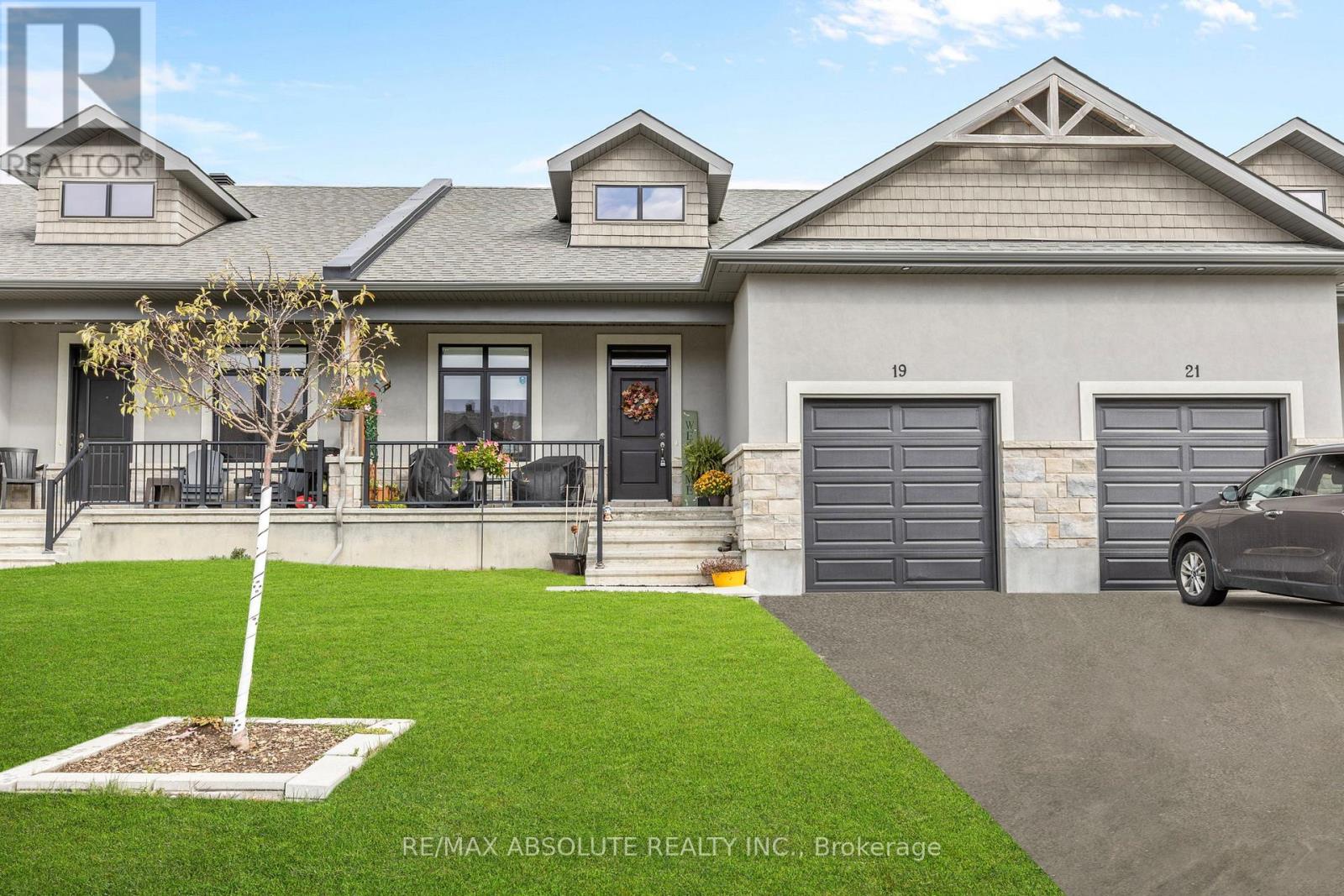 19 Elmer West St, Mississippi Mills, ON K0A 1A0