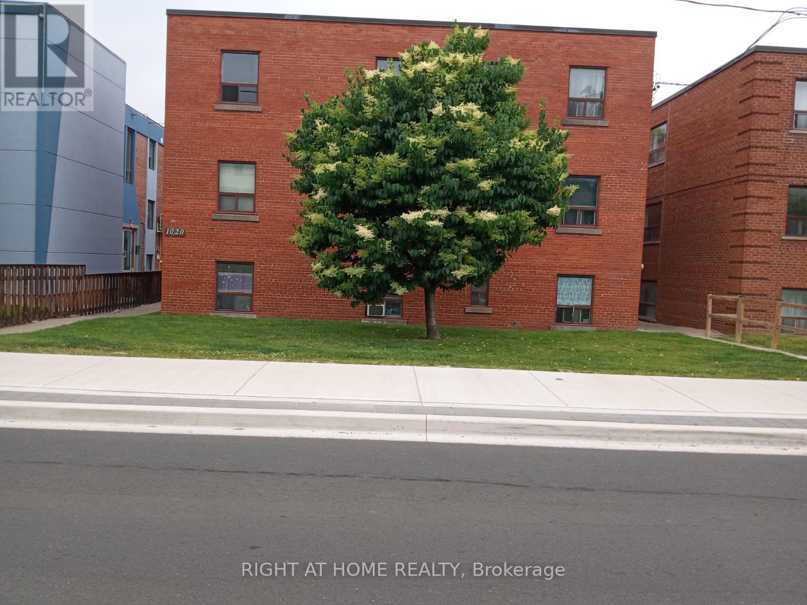1020 Oconnor Dr, Toronto O'connor-parkview, ON M4B 2T3