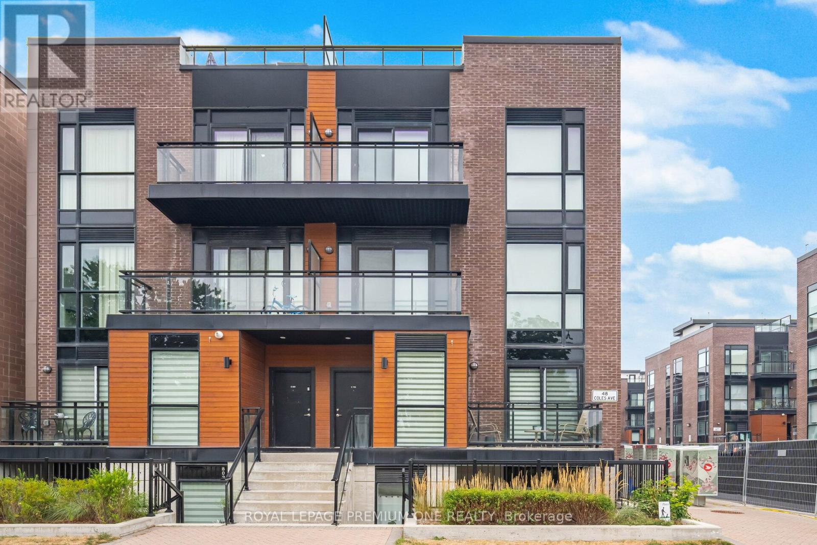 48 Coles Ave #702 Ave, Vaughan Vaughan Grove, ON L4L 0J1