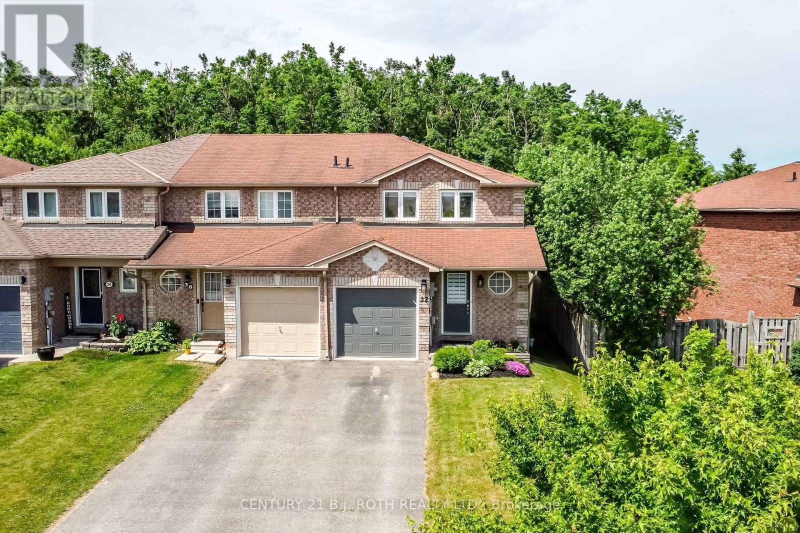 32 Goodwin Dr, Barrie, ON L4N 5Z7