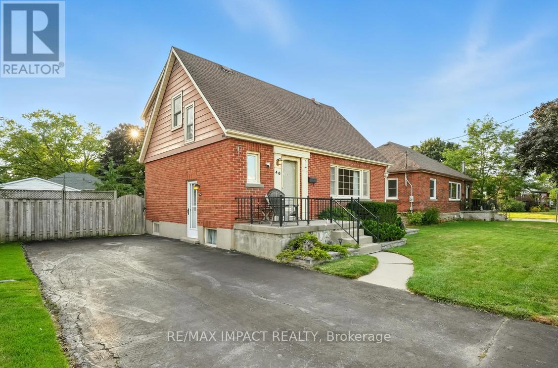 46 Simpson Ave, Clarington Bowmanville, ON L1C 2H8