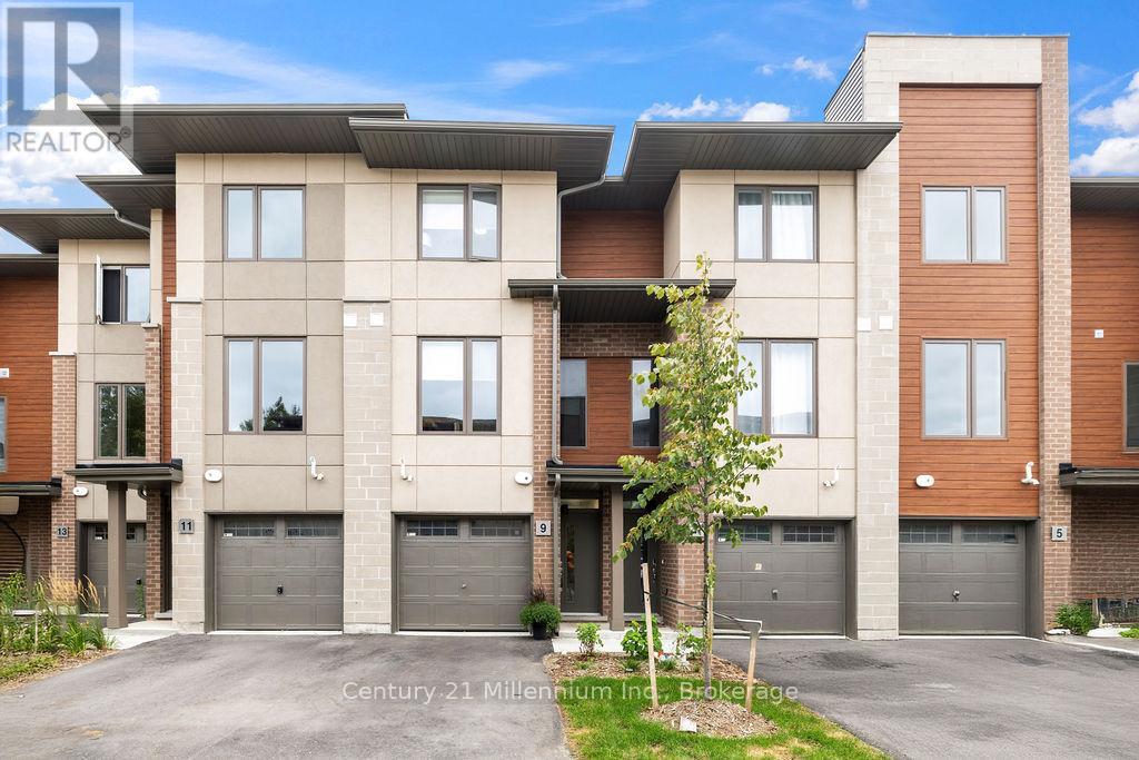 9 Winters Cres, Collingwood, ON L9Y 5T1