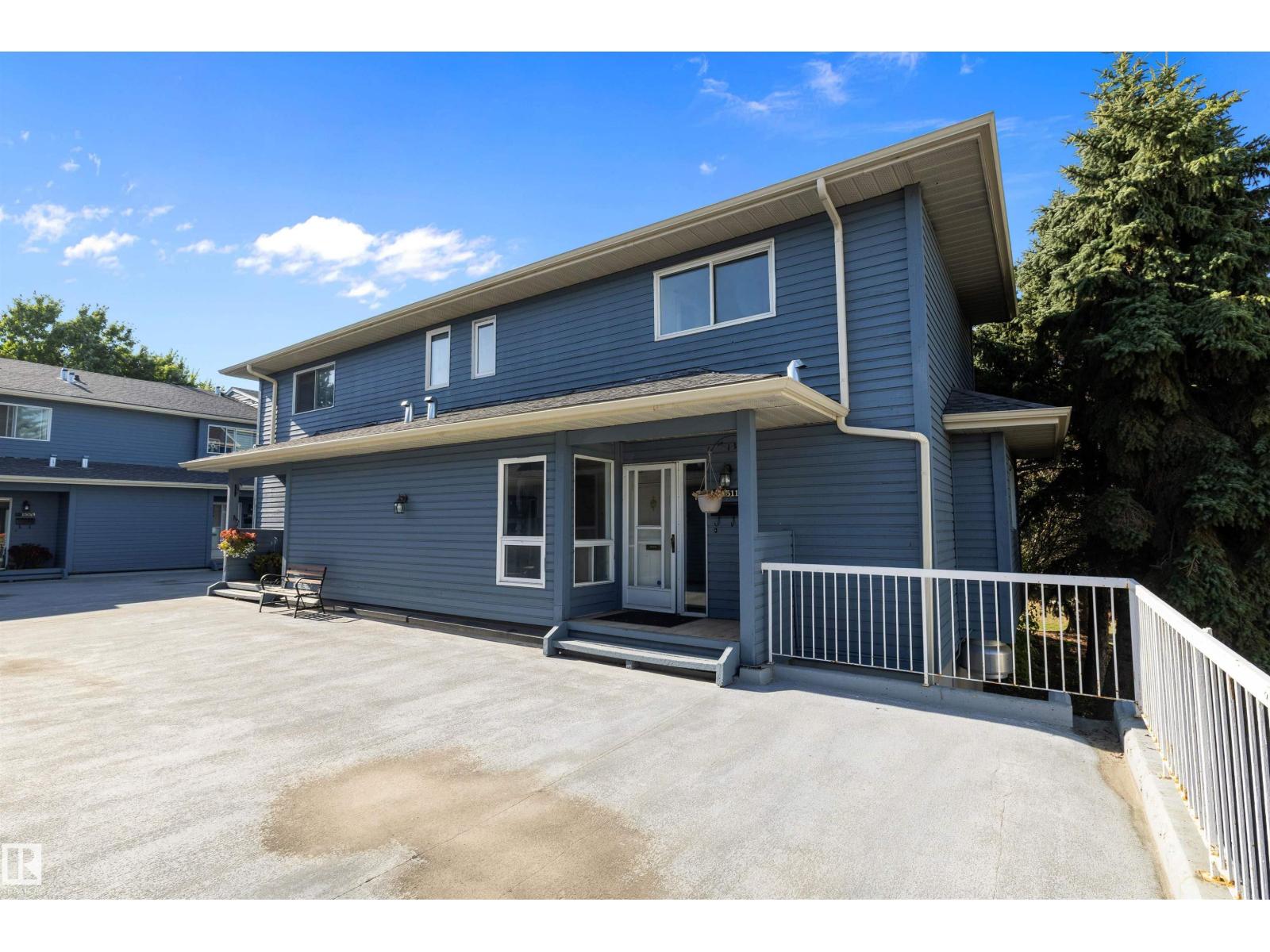 1511 Lakeside Gr, St. Albert, AB T8N 3T3