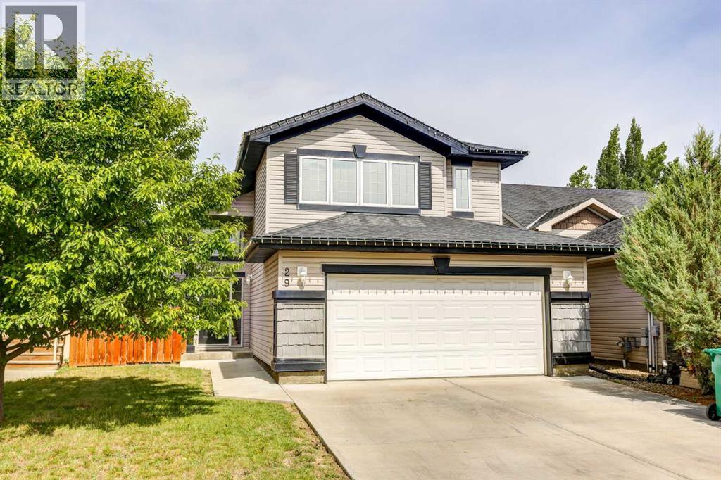 29 Coalbanks Links W, Lethbridge, AB T1J 4R8