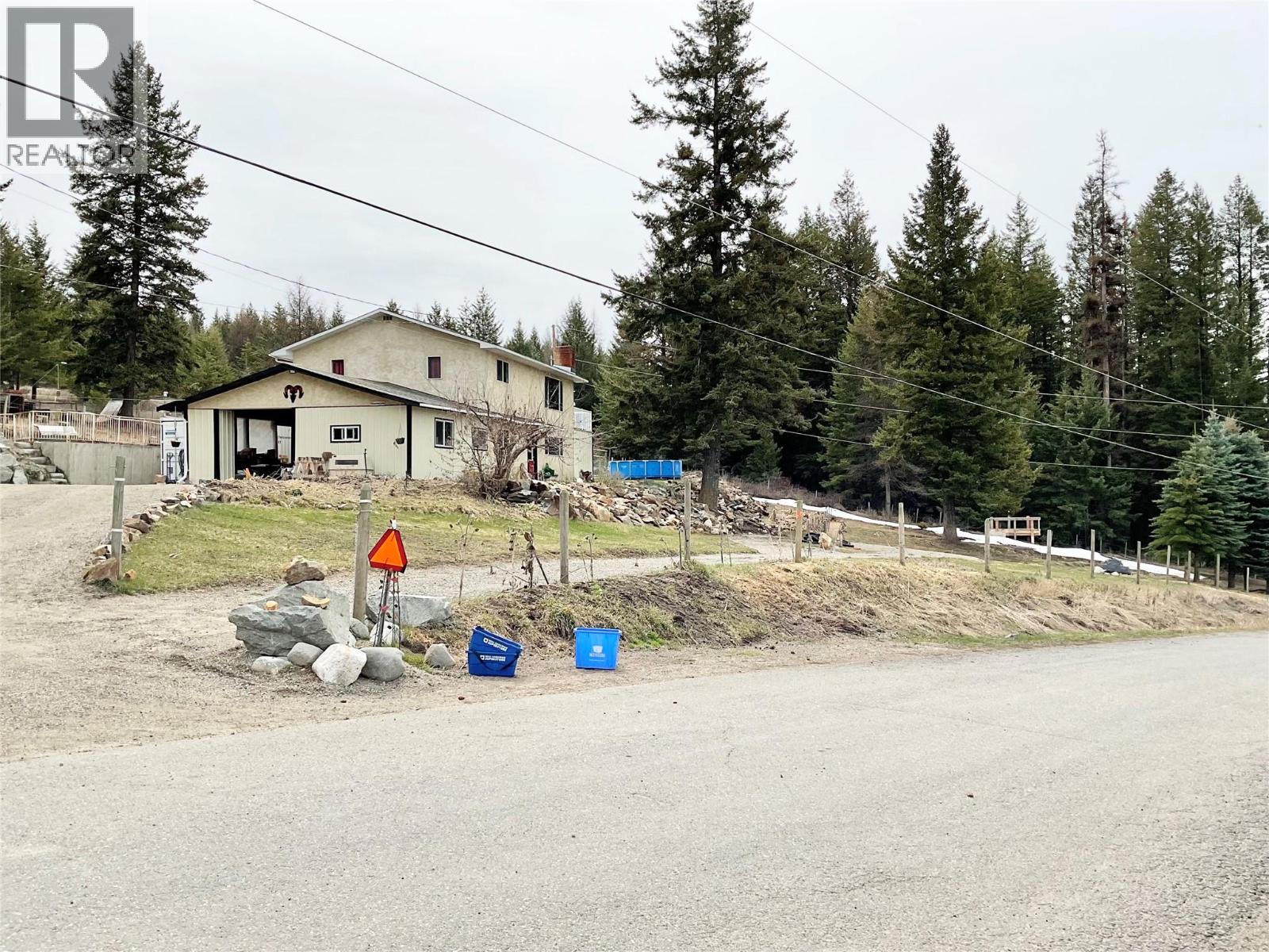 1414 Kelly Rd, Bridesville, BC V0H 1B0