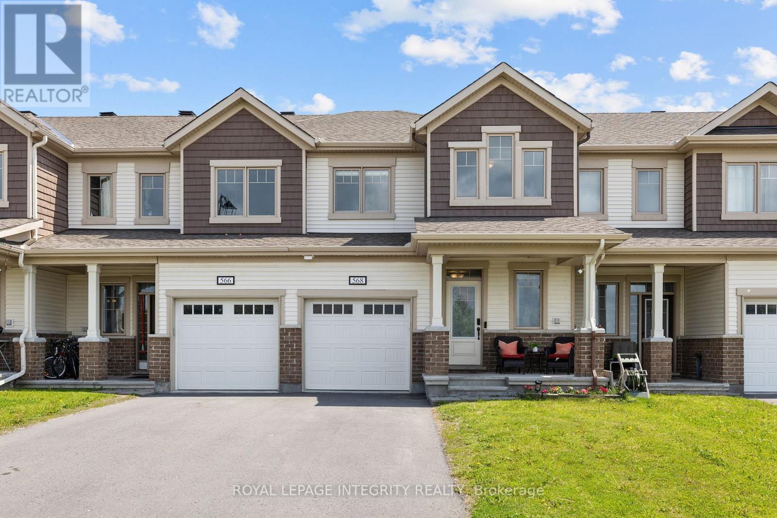 568 Cope Dr, Ottawa, ON K2S 1B6