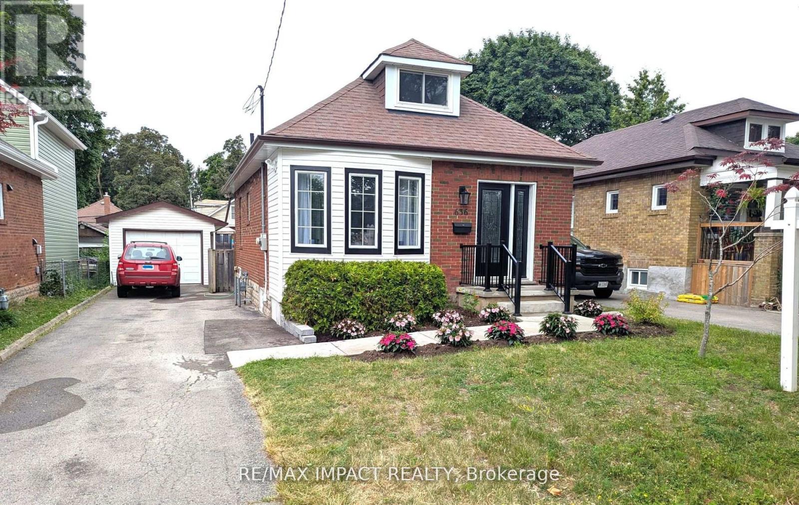 636 Christie Ave, Oshawa, ON L1G 4L7
