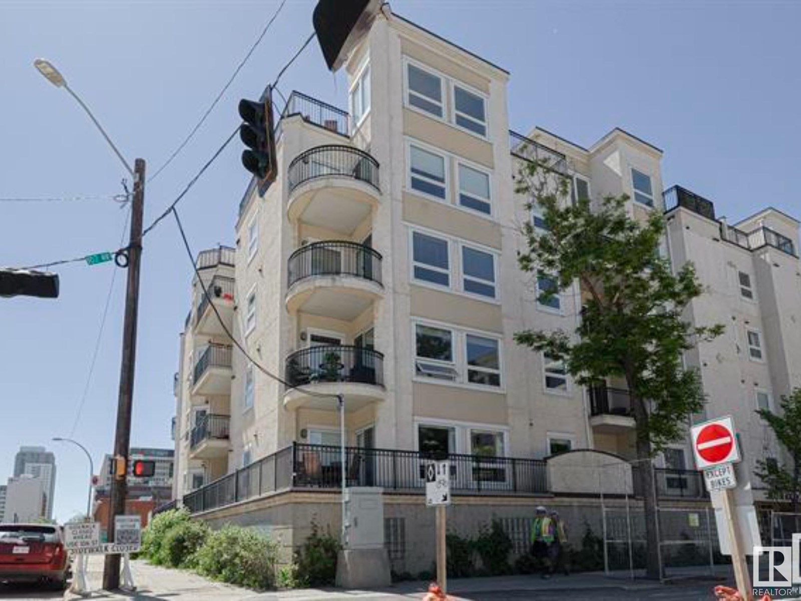 10707 102 Avenue #202, Edmonton, AB T5J 5E4