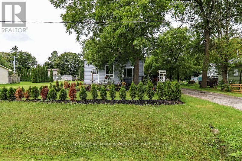 96 Lorne St, Meaford, ON N4L 1E9