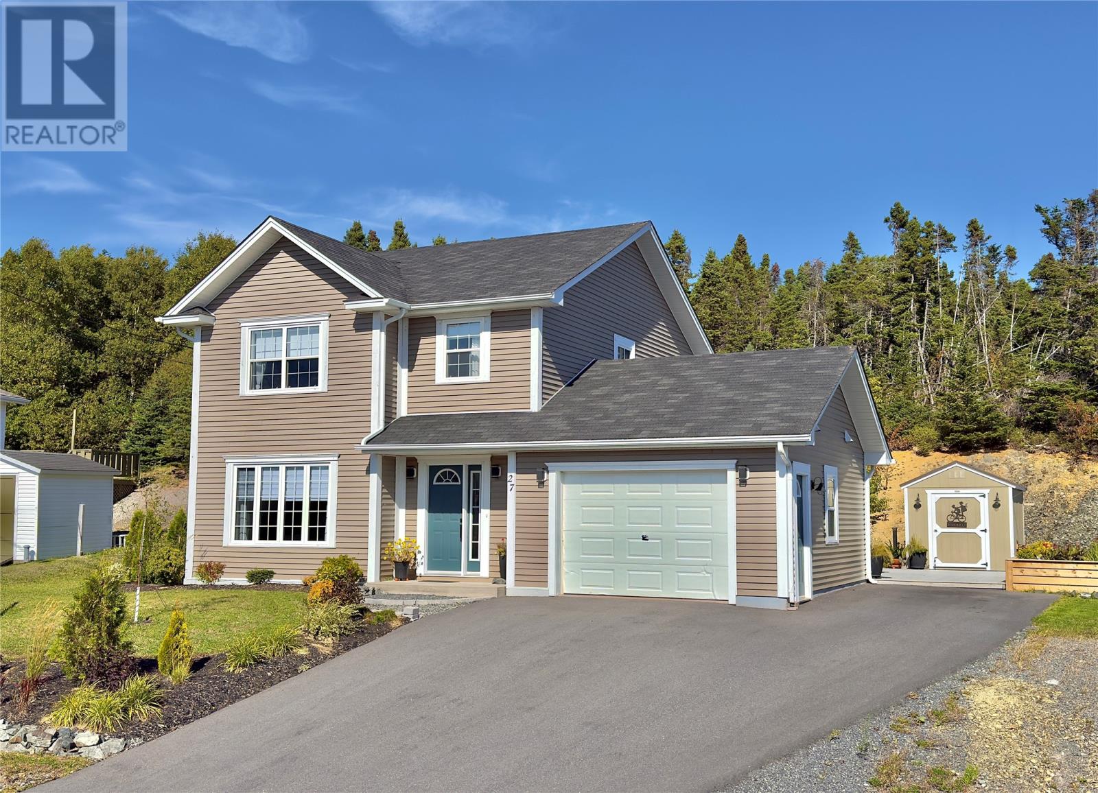 27 Thorburn Pl, Clarenville, NL A5A 1Z1