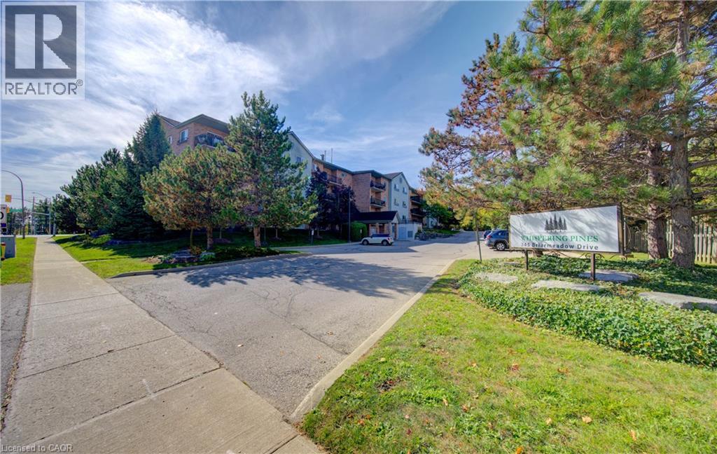 345 Briarmeadow Drive Unit 402, Kitchener, ON N2A 4J6