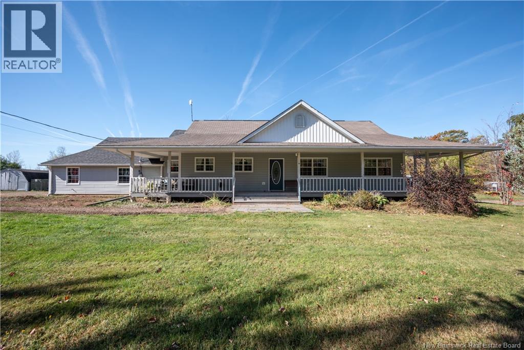 17 Taylor Rd, Whites Cove, NB E1C 3J4