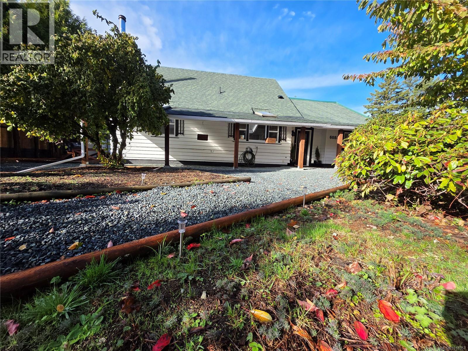 6088 Grandview Rd, Port Alberni, BC V9Y 8W1