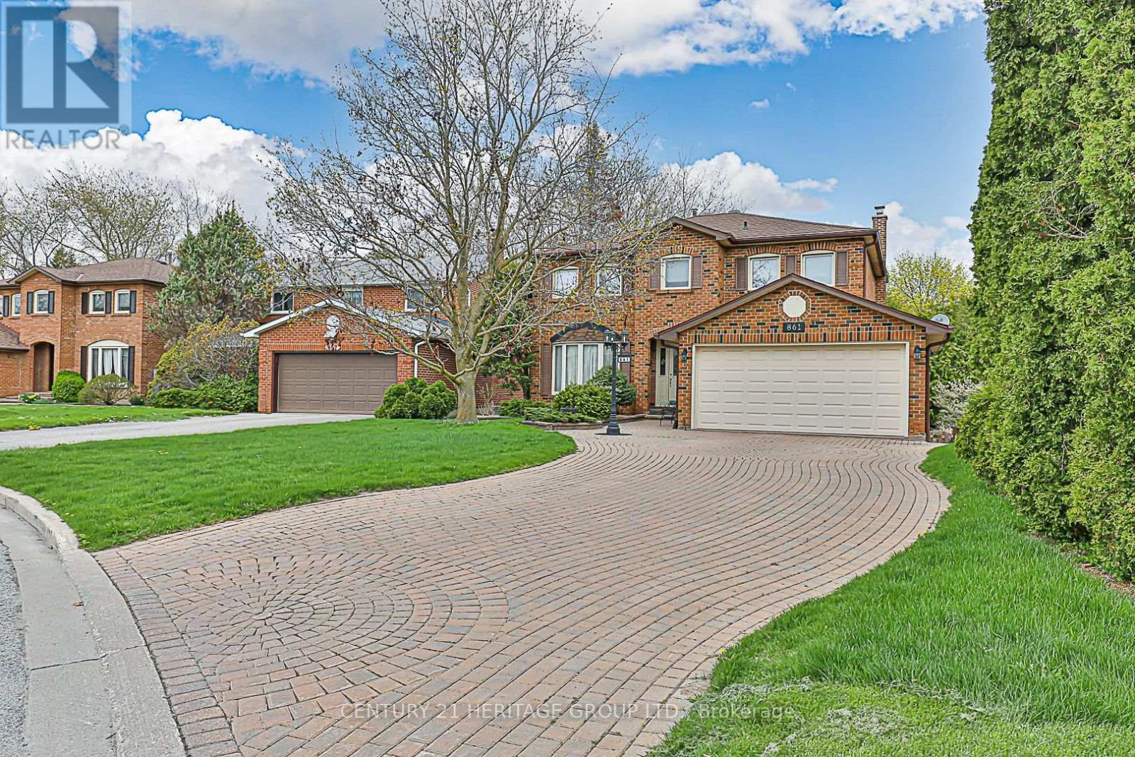 861 Columbia Ct, Newmarket Huron Heights-leslie Valley, ON L3Y 6L6