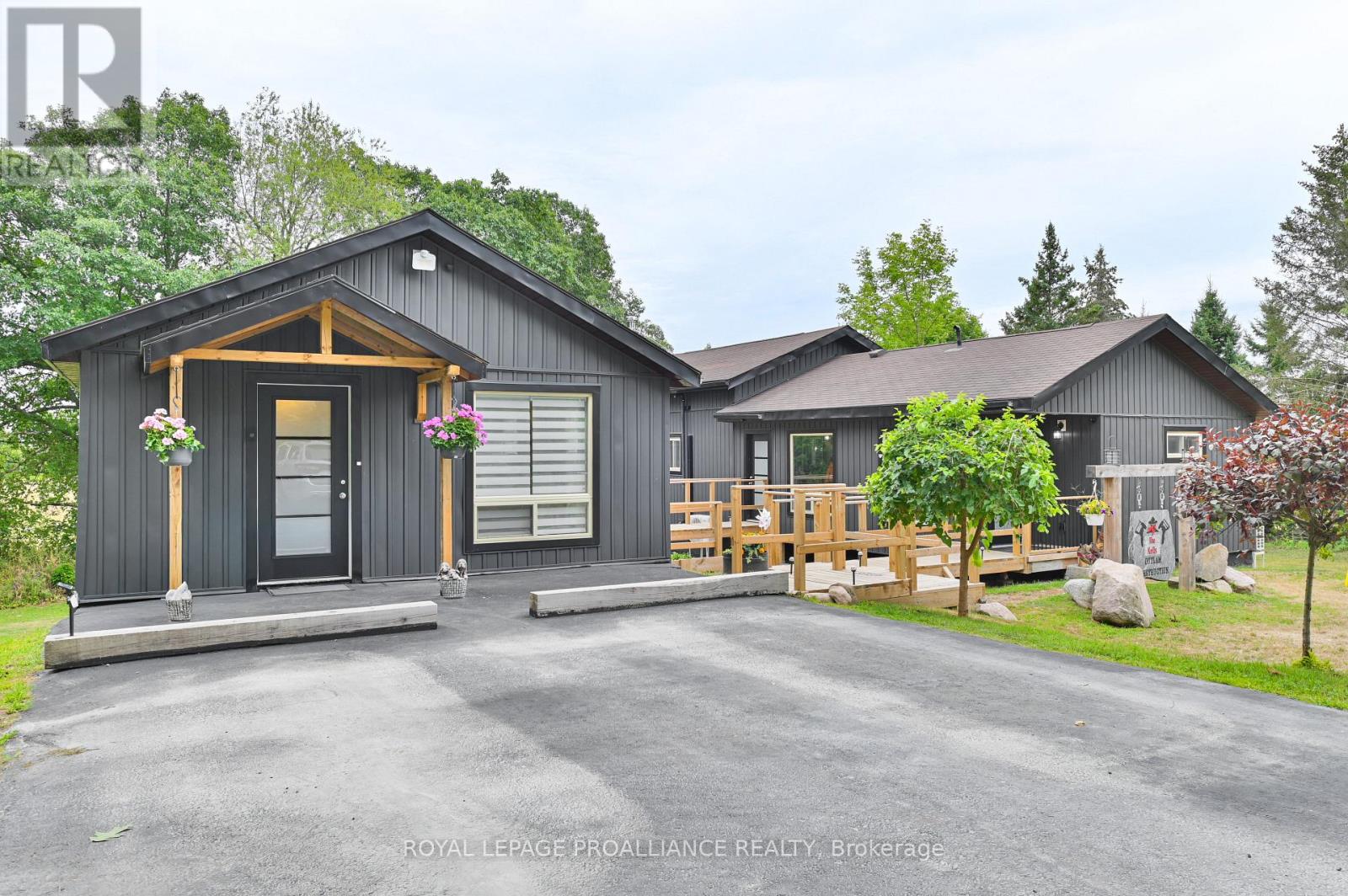 138 Hollister Rd, Tweed, ON K0K 3J0