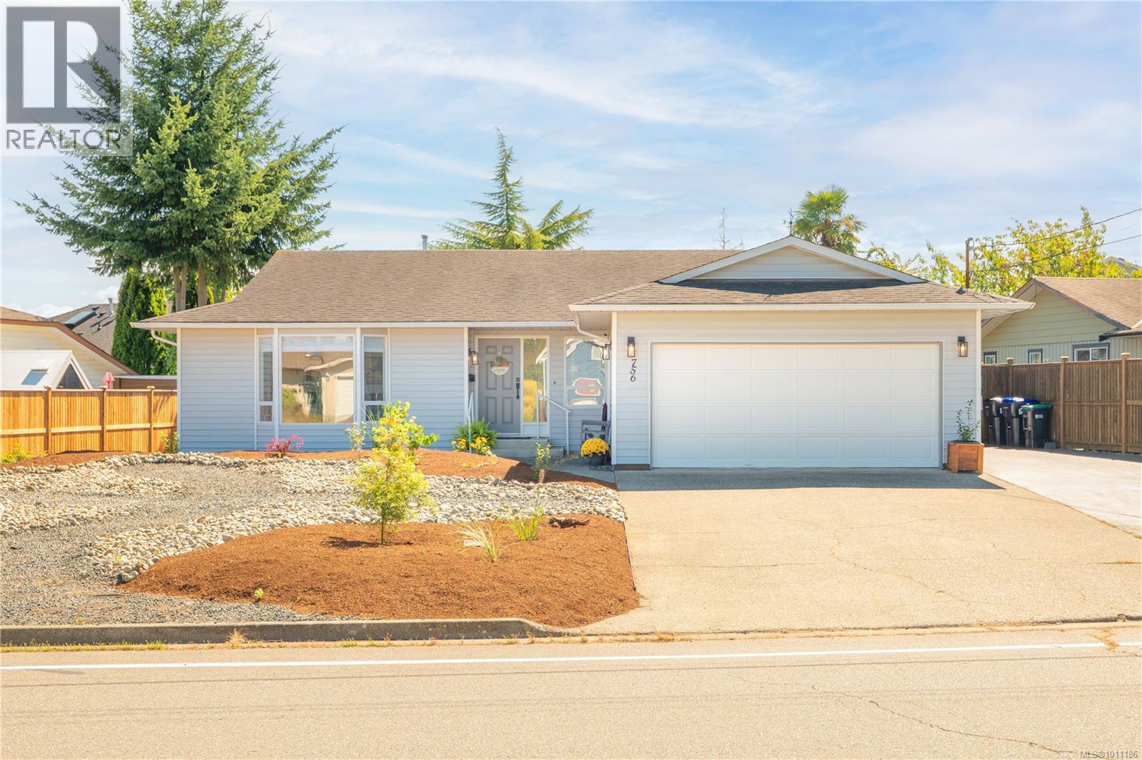 756 Forsyth Ave, Parksville, BC V9P 1E5
