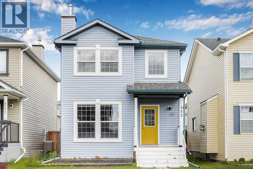 137 Covepark Cres NE, Calgary, AB T3K 5X7