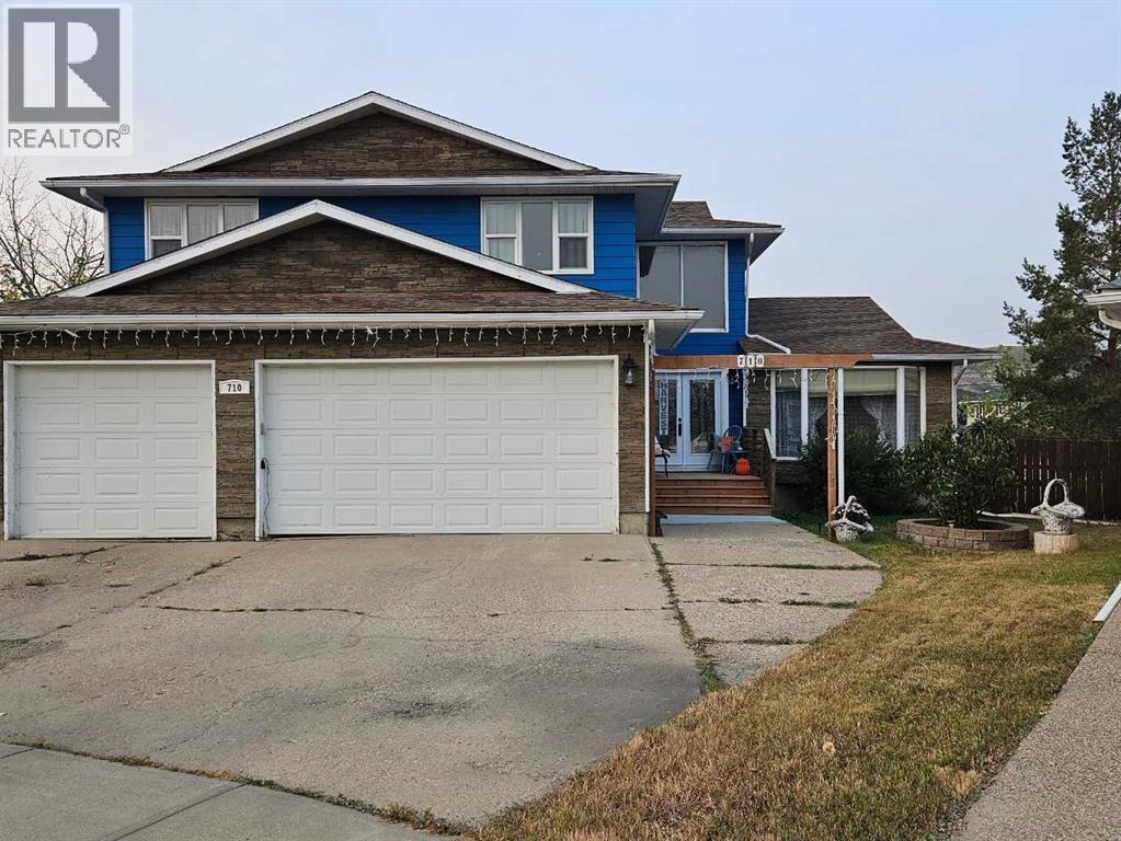 710 Bankview Close, Drumheller, AB T0J 0Y6