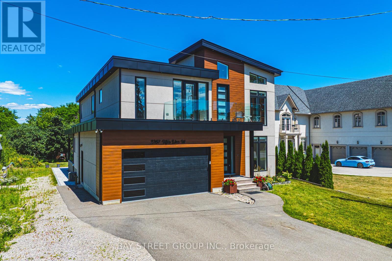 2267 Fifth Line W, Mississauga, ON L5K 1V7