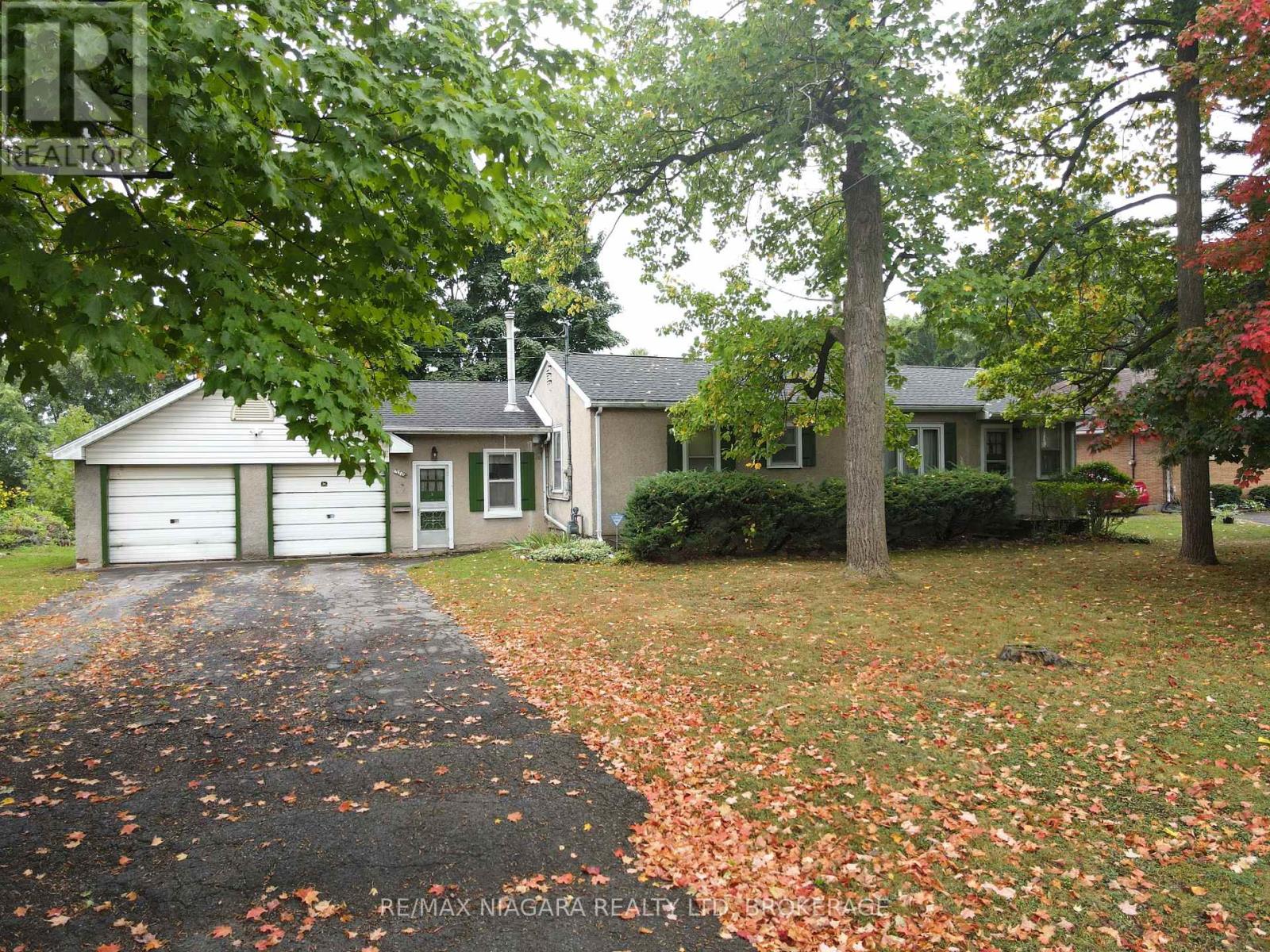 3719 Rebstock Rd, Fort Erie, ON L0S 1B0
