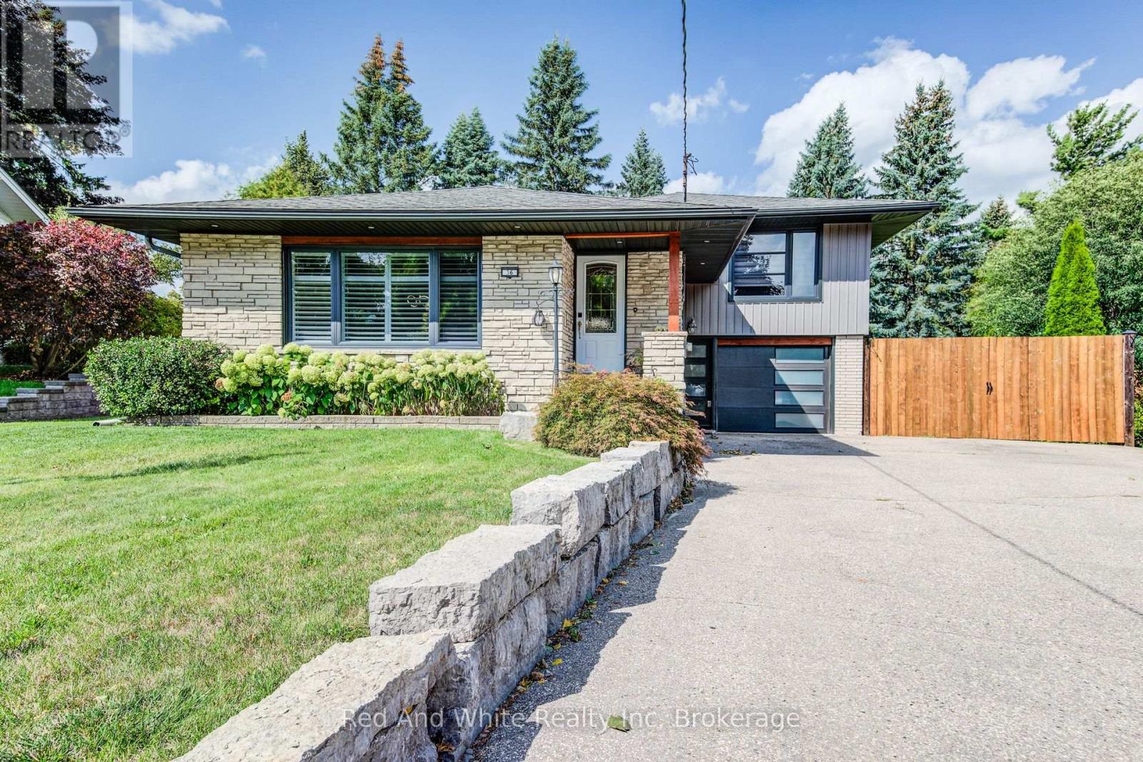 36 Anthony Pl, Kitchener, ON N2A 1J8