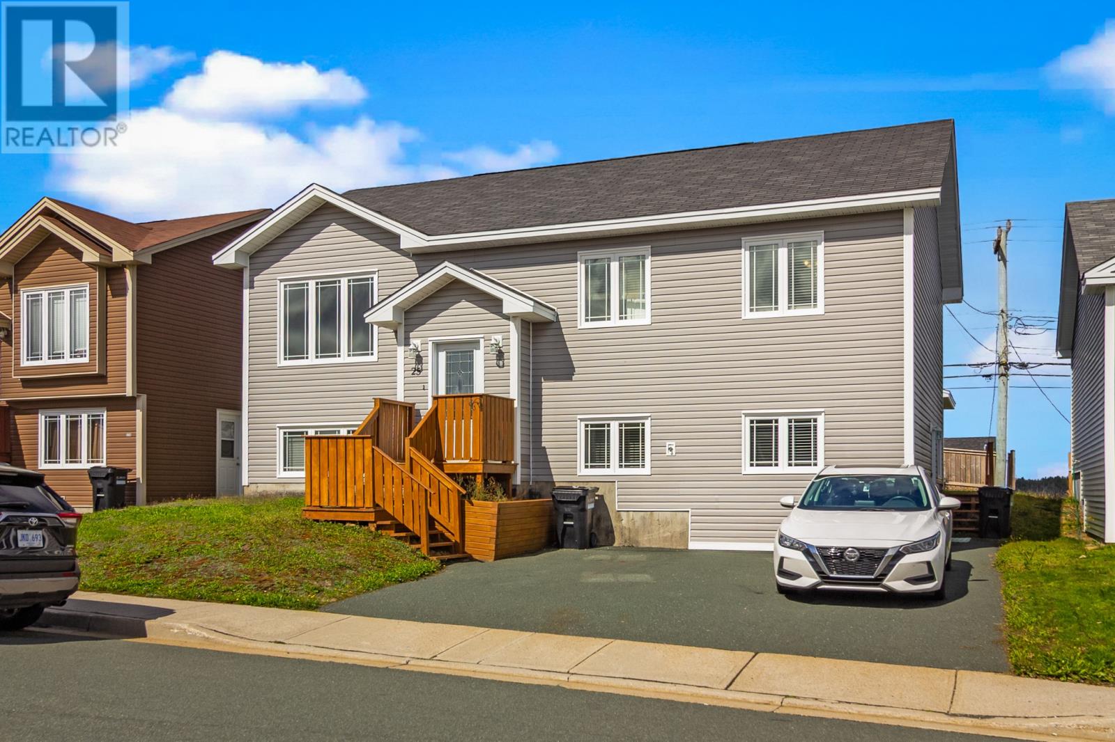 25 Nautilus St, St. John's, NL A1B 0K5