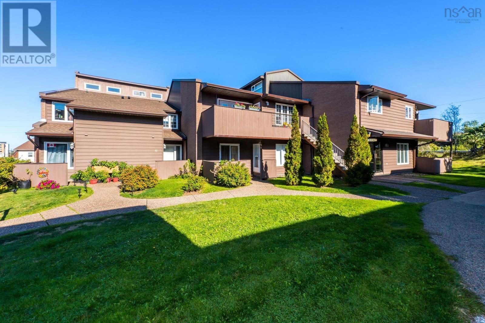 3 Rose Way Unit 6, Dartmouth, NS B2Y 4L9