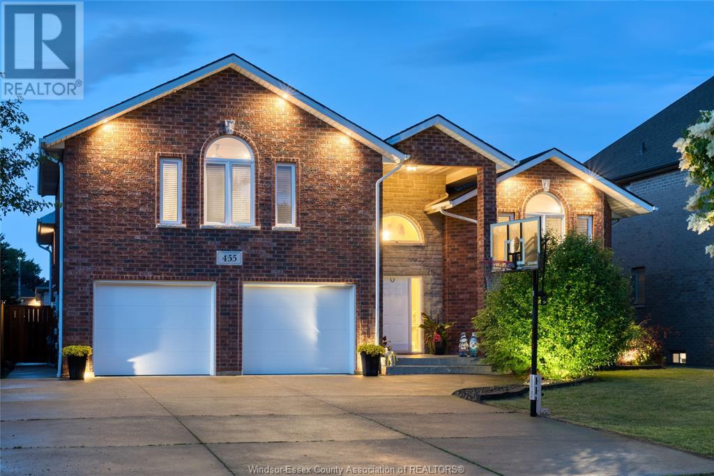 455 Huron, Lasalle, ON N9J 1J7