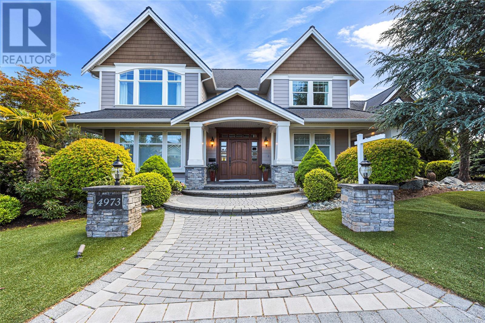 4973 La Quinta Pl, Saanich, BC V8Y 3G9