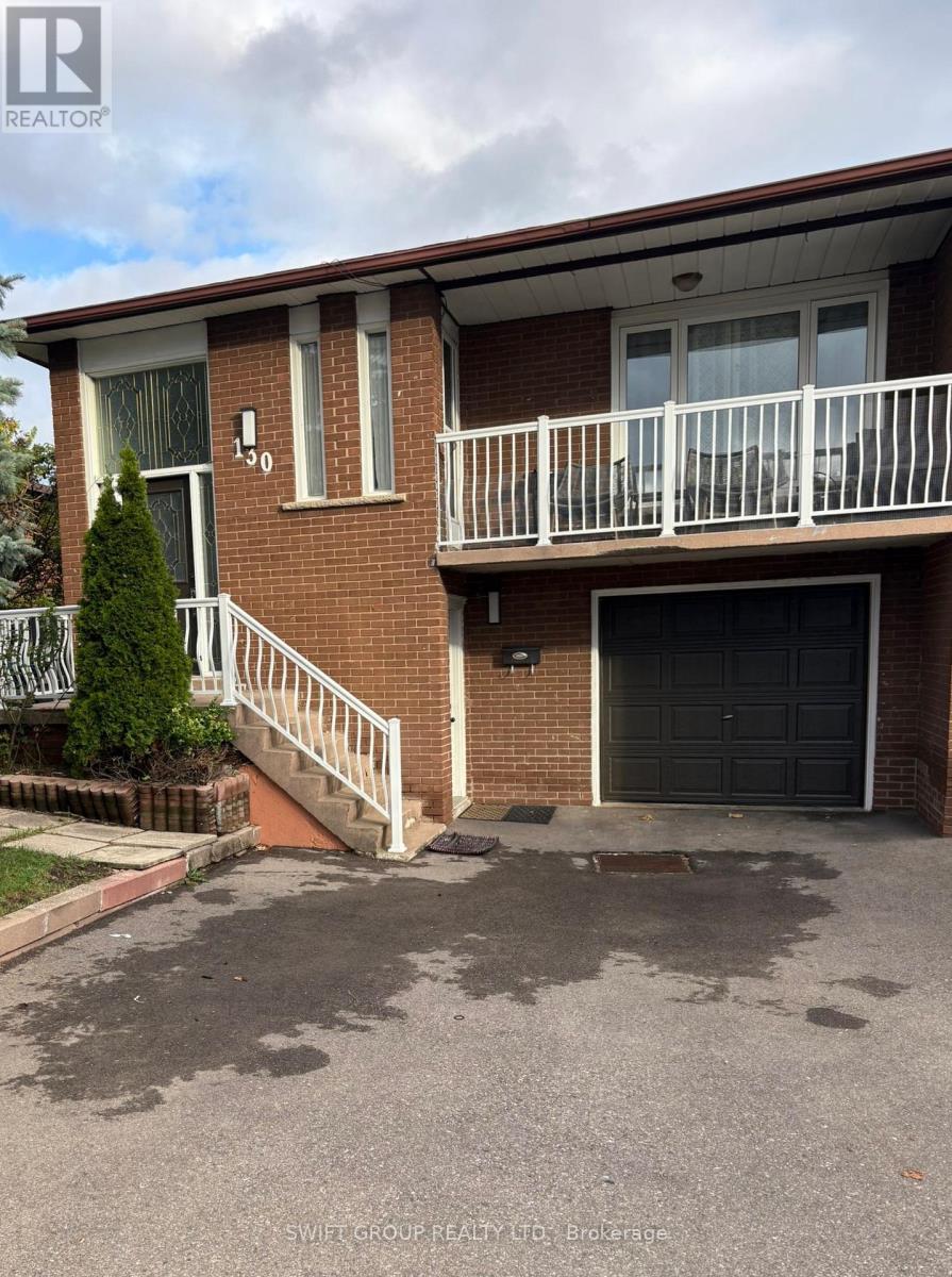130 Chalfield Ln, Mississauga, ON L4Z 1L2