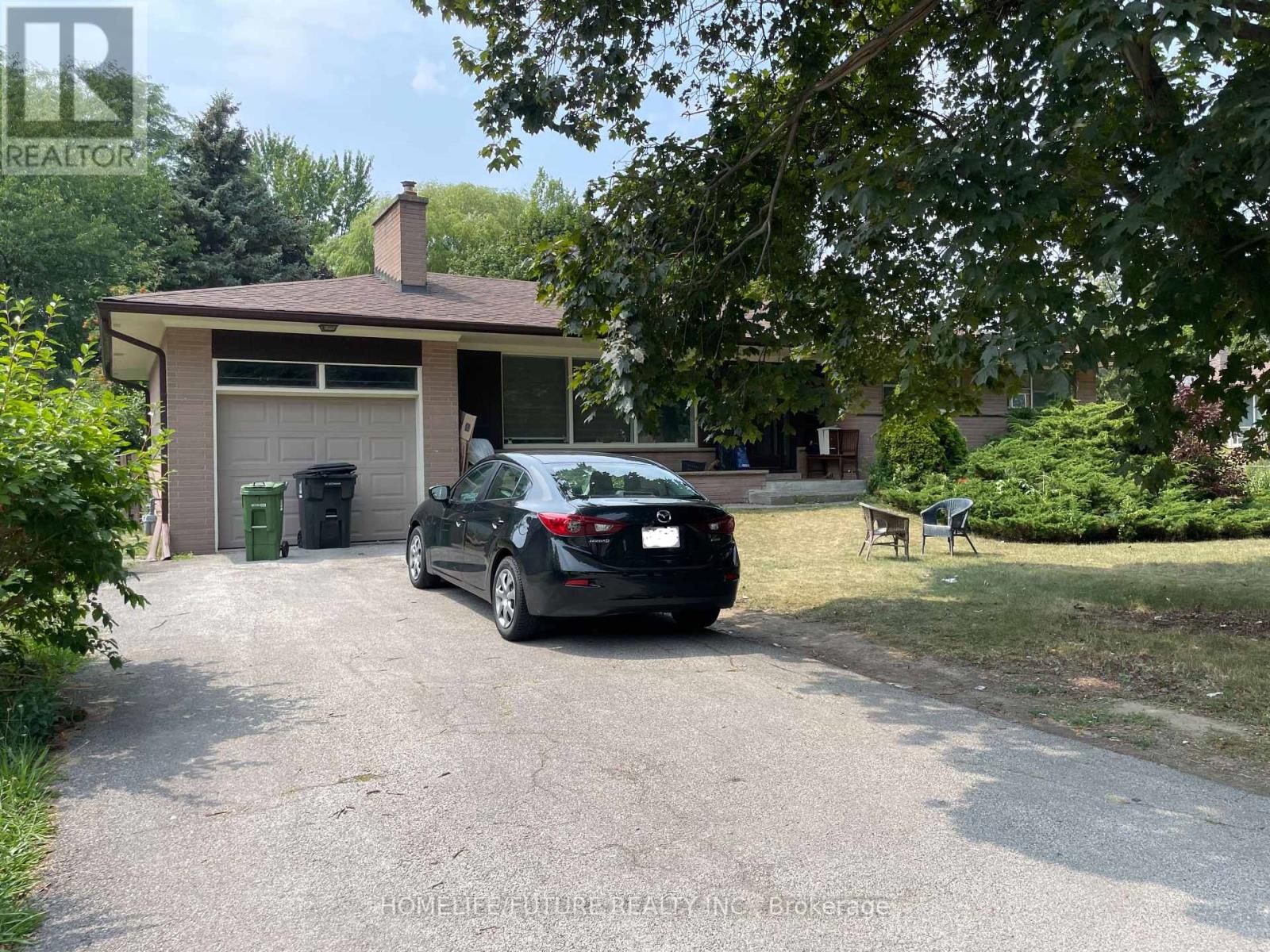 90 Glen Watford Dr, Toronto, ON M1S 2C7