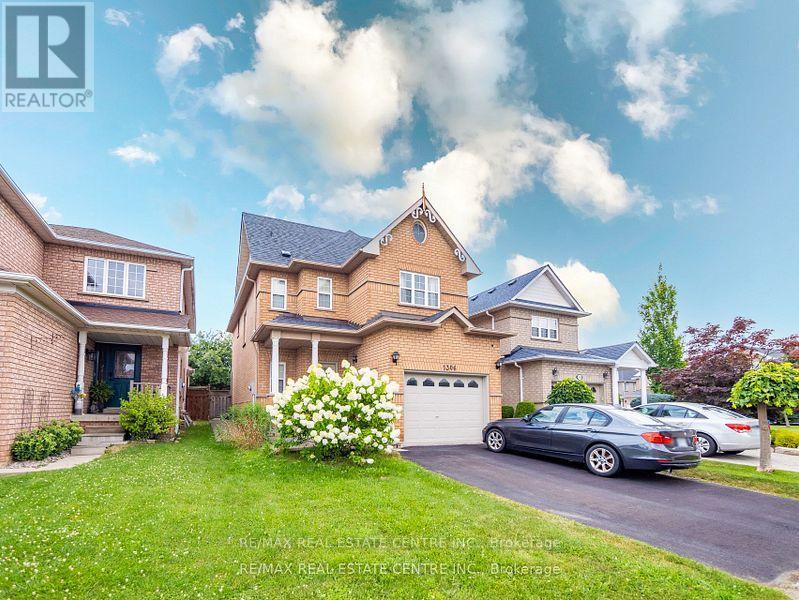1306 Sandpiper Rd, Oakville, ON L6M 3V7