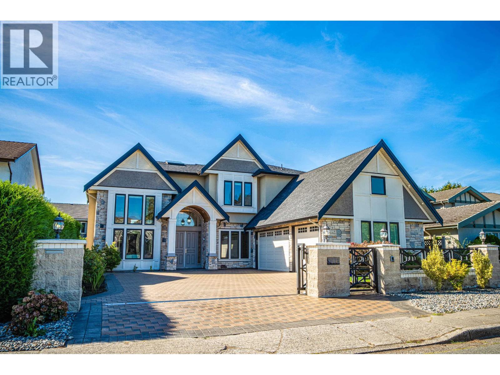 8111 Cathay Rd, Richmond, BC V7C 3C5