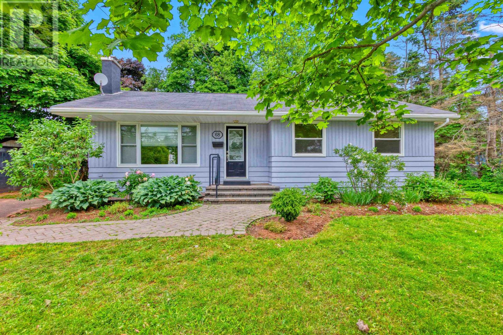 68 Mount Edward Rd, Charlottetown, PE C1A 5S5