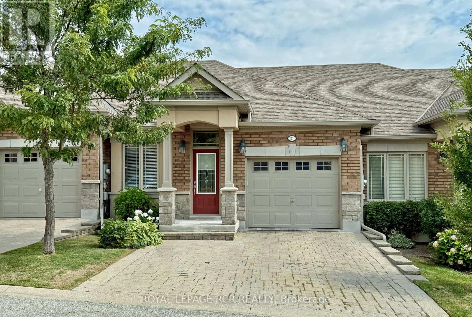 21 Upper Highland, New Tecumseth, ON L9R 2H7