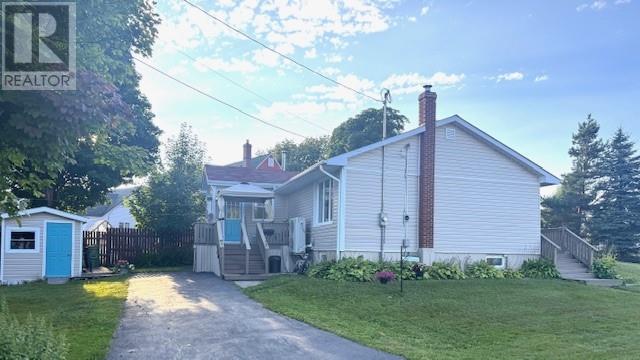 25 Fraser Rd, Gander, NL A1V 1K8
