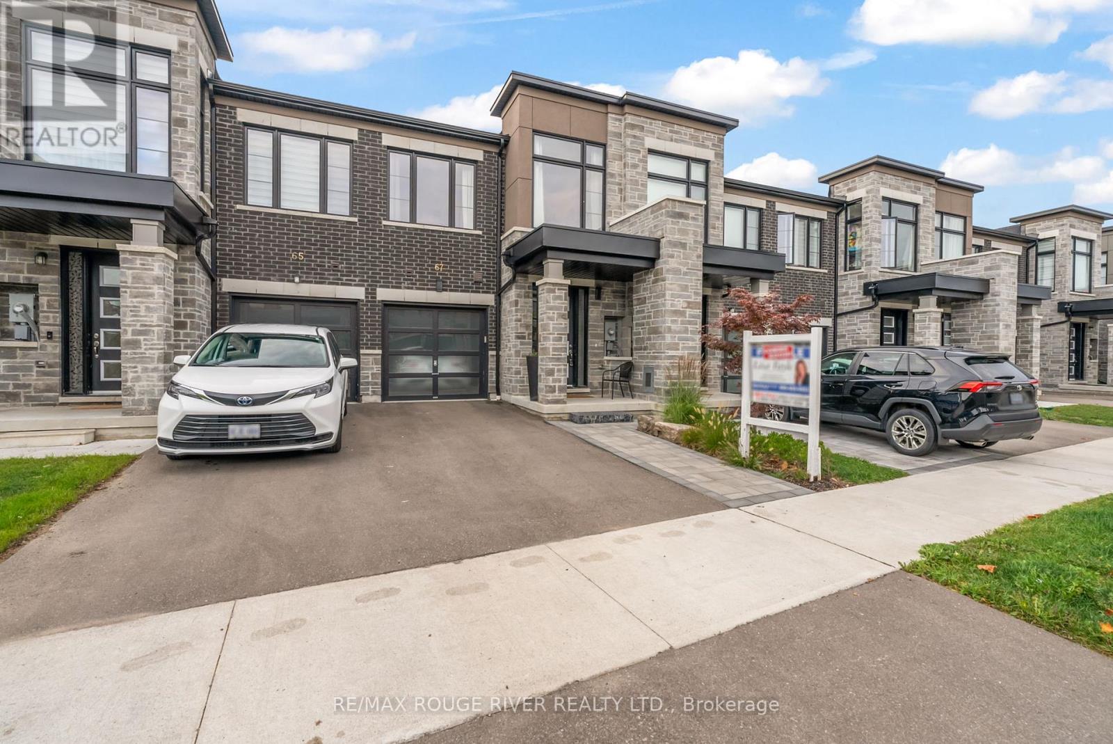 67 Pine Gate Pl, Whitby Williamsburg, ON L1R 0S2