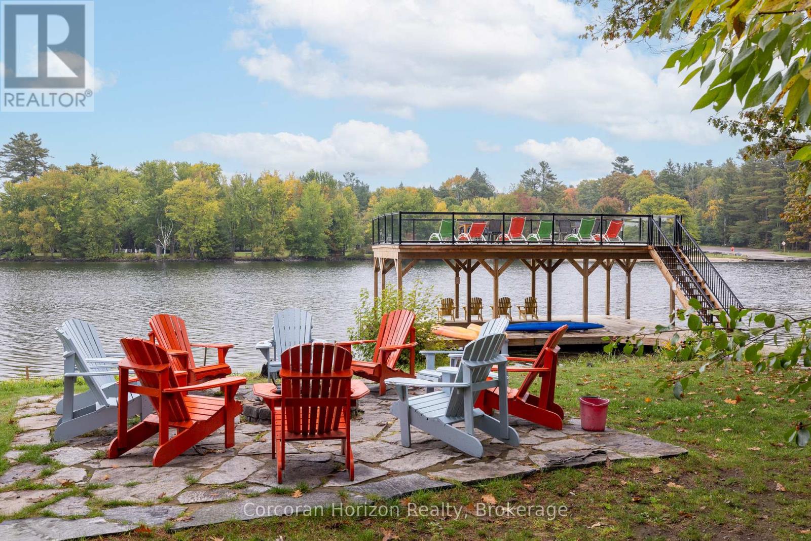 42 Todholm Dr, Muskoka Lakes, ON P0B 1J0