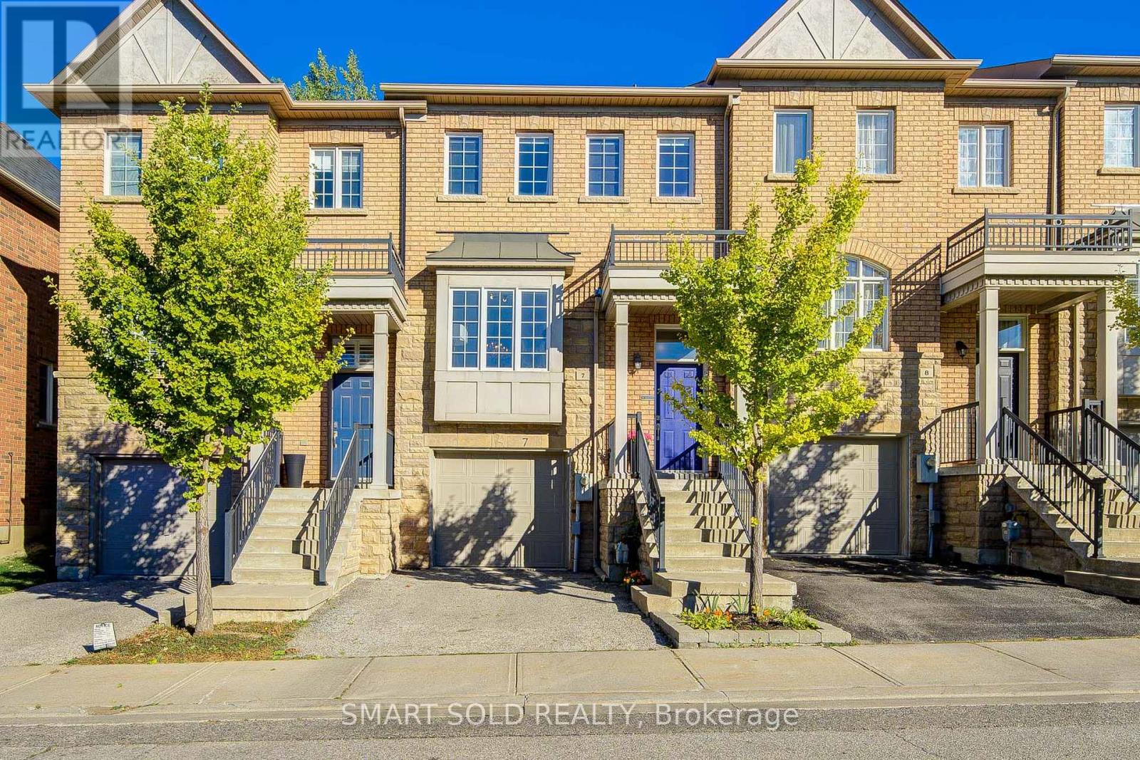7 700 Summeridge Dr, Vaughan, ON L4J 0E5