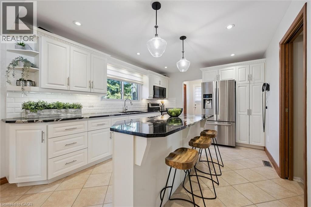 153 Forestwood Dr, Kitchener, ON N2N 1B7