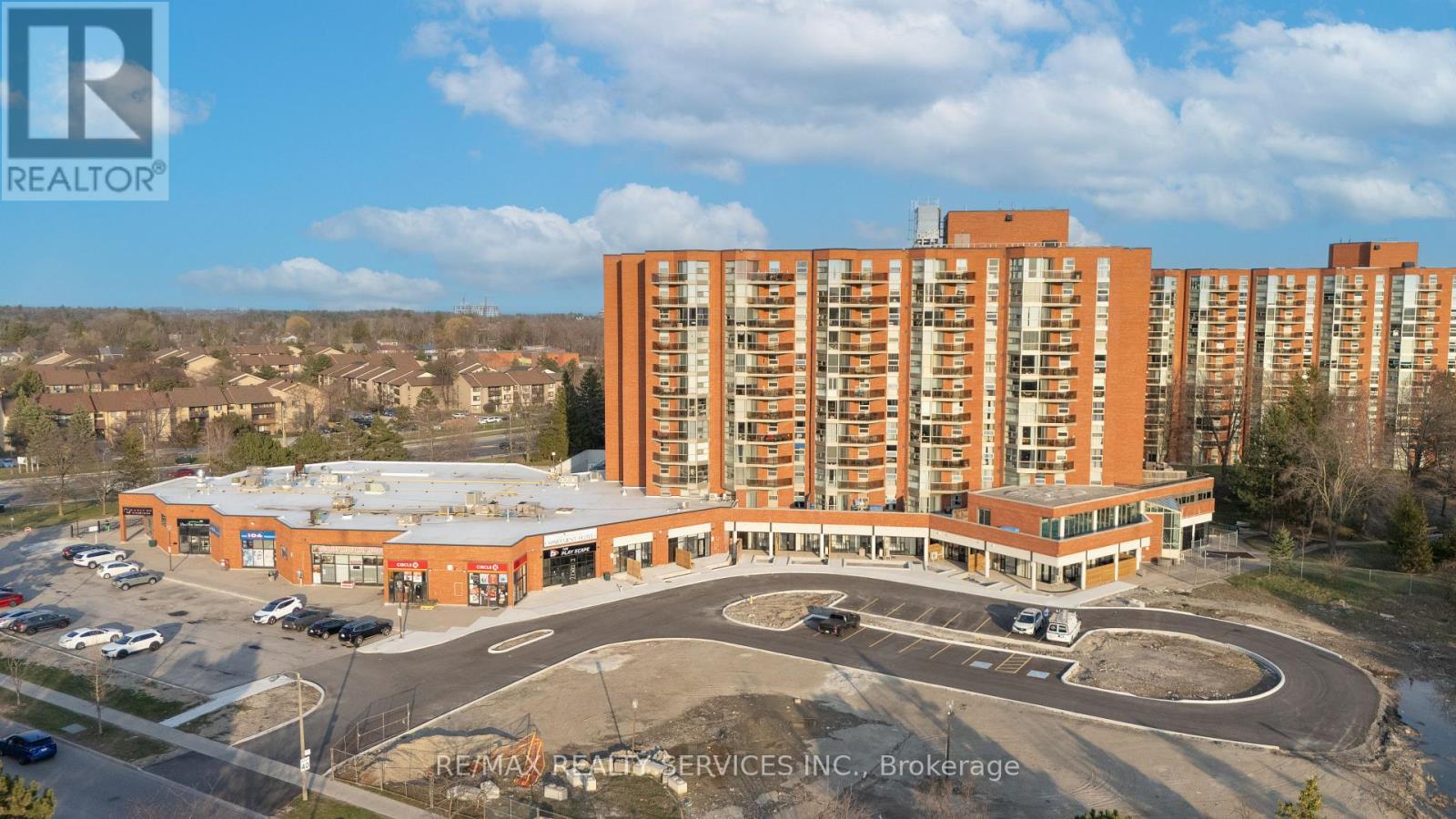 30 Dean Park Rd #10 Rd, Toronto, ON M1B 3H1