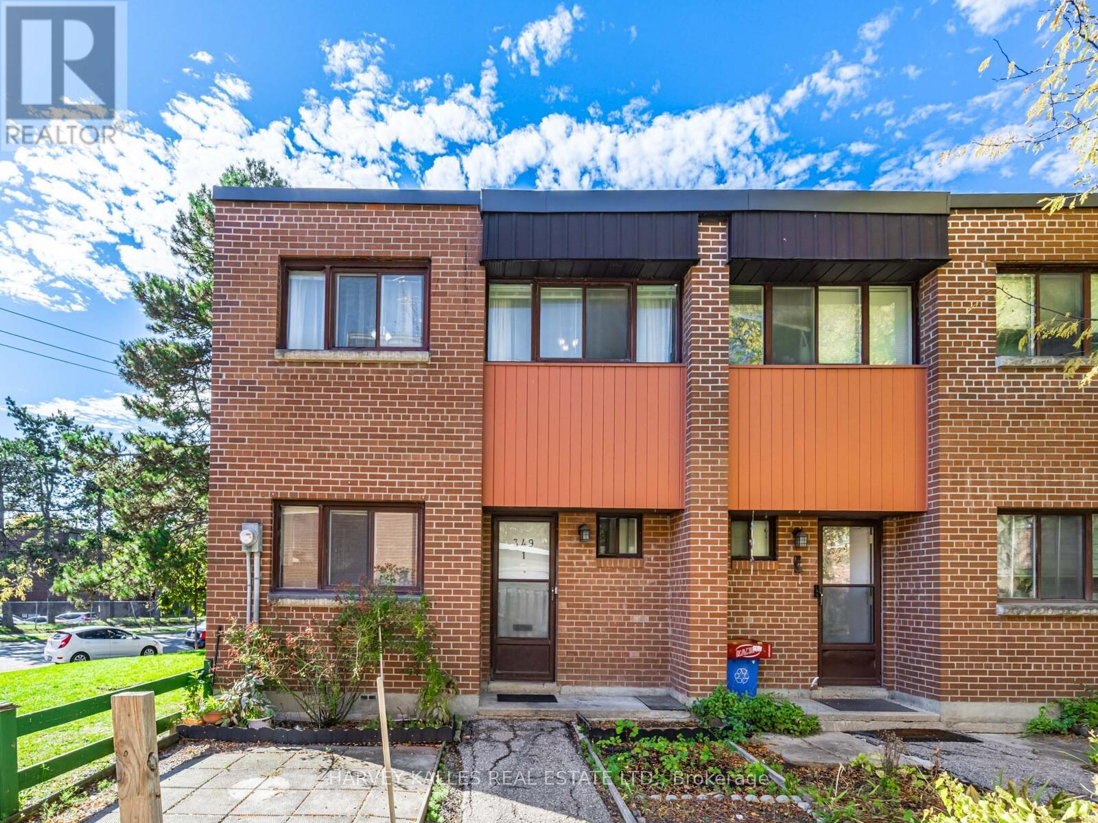 1 394 Driftwood Ave, Toronto Black Creek, ON M3N 2P2