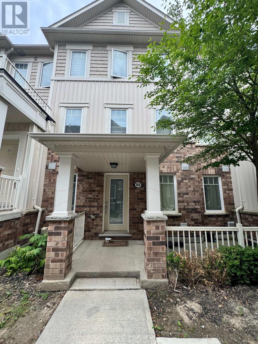2500 Hillrise Ct, Oshawa, ON L1L 0R1