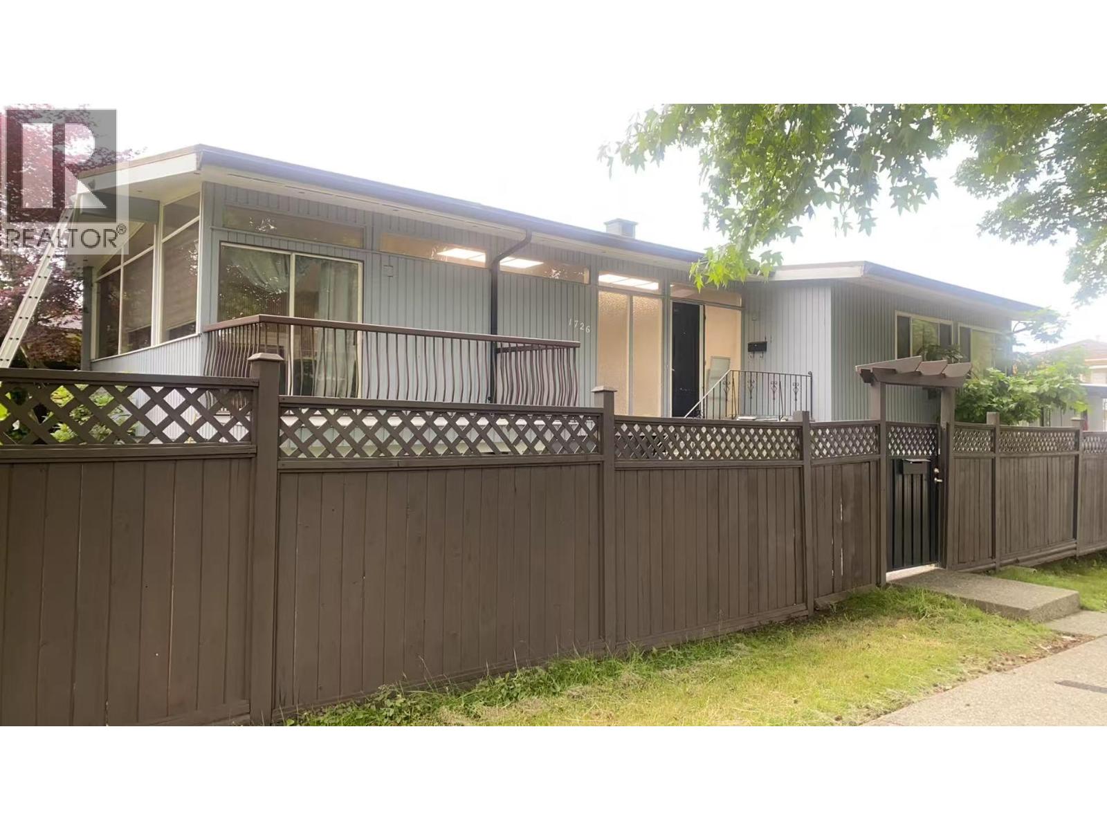 1726 Penticton St, Vancouver, BC V5M 3B8