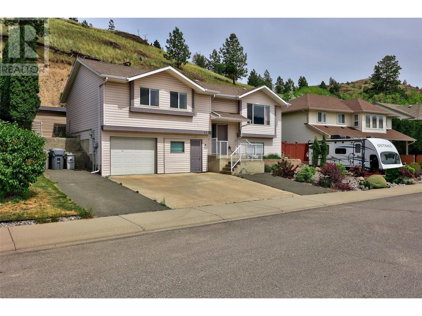 1374 Sunshine Ct, Kamloops, BC V2E 2P9