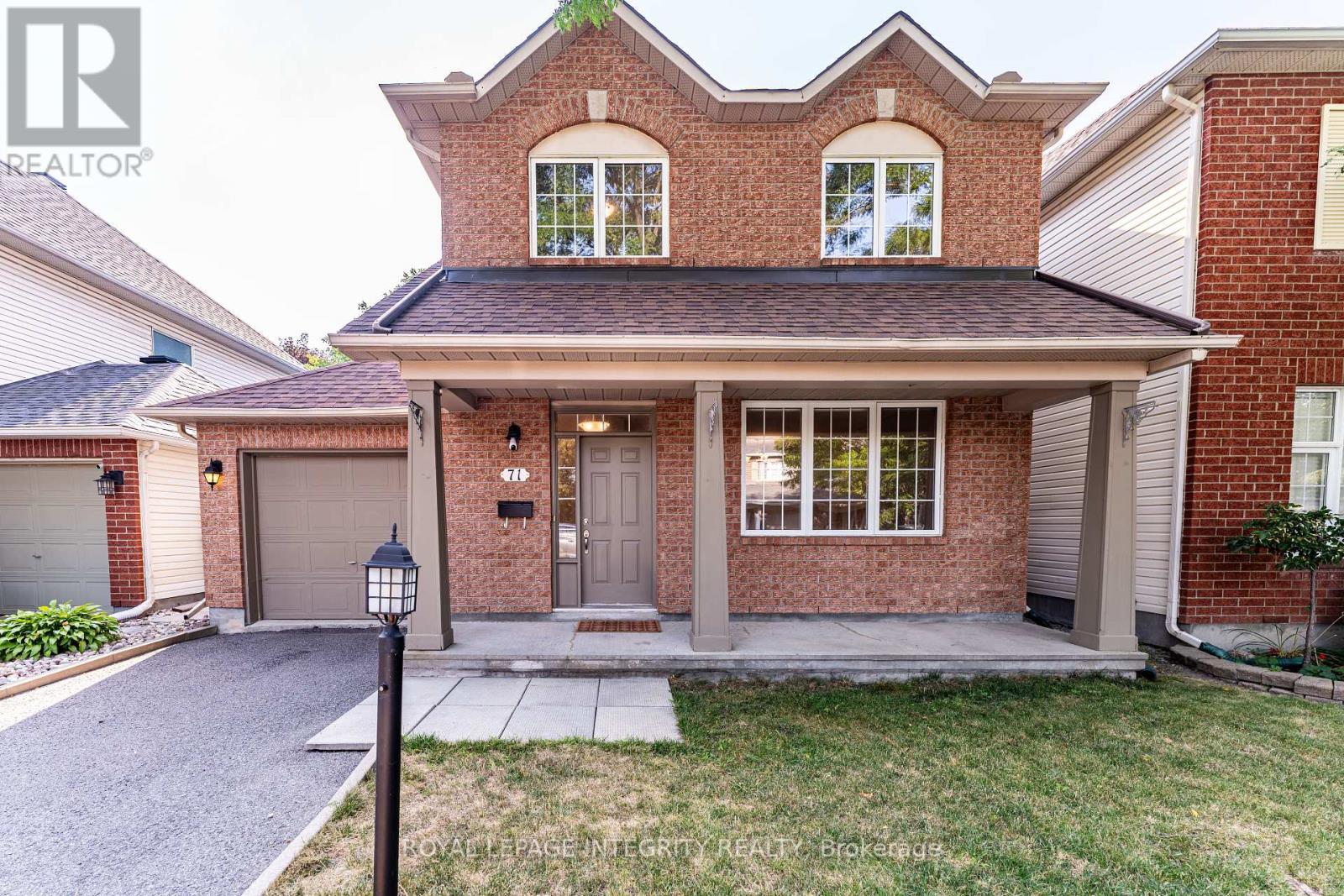 71 Appledale Dr, Ottawa, ON K2J 4W6