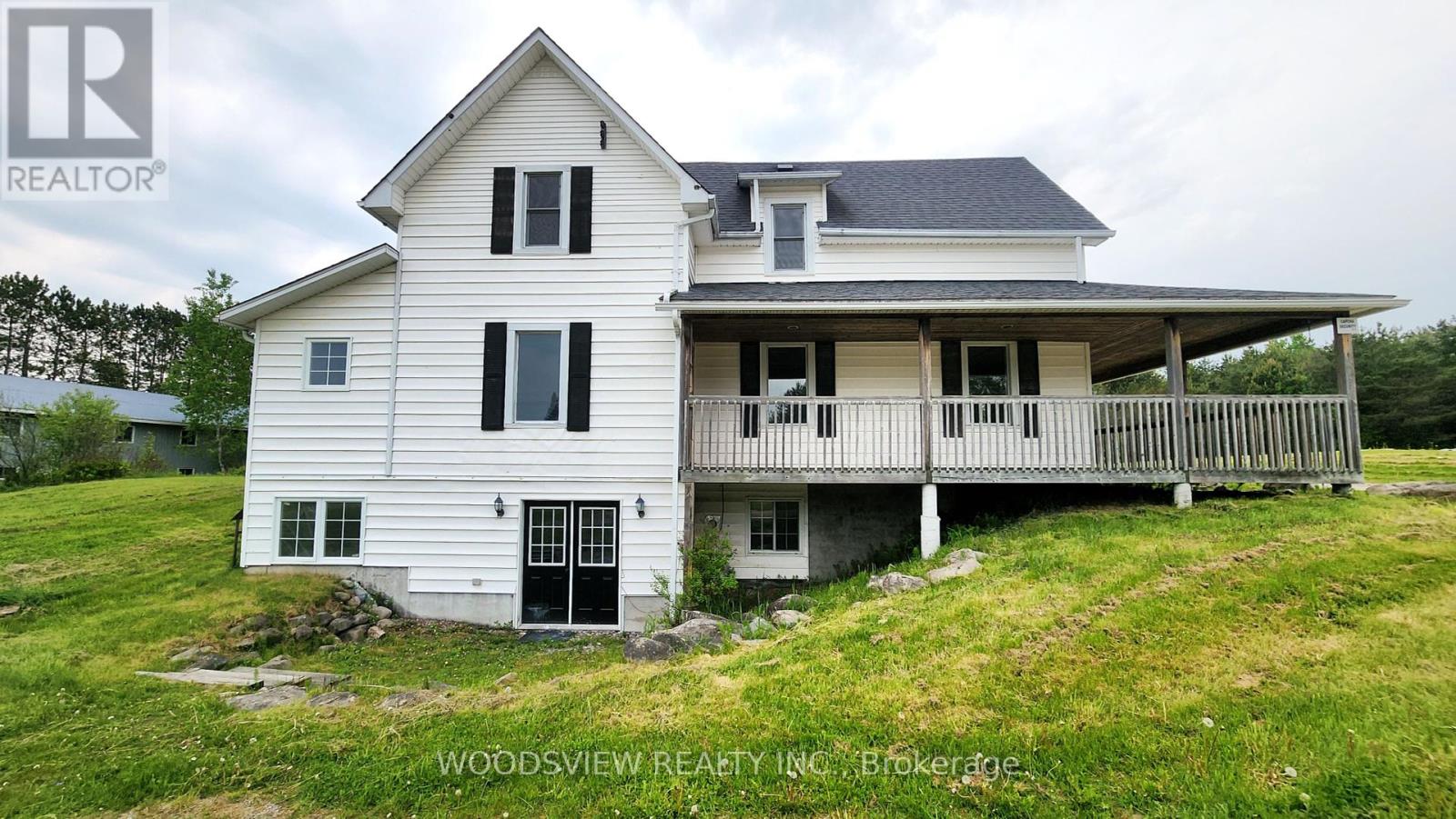 59 Ontario St, Armour, ON P0A 1C0